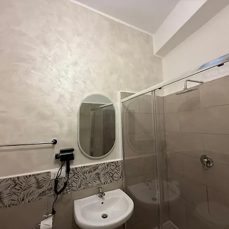 Monteleone Centro Apartment-2